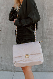 ONLY THE ESSENTIALS QUILTED BAG IN GREY-