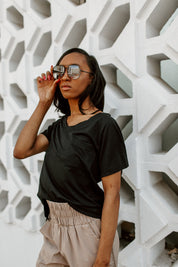 CONSIDER IT DONE ESSENTIAL V-NECK TEE IN BLACK-TEES