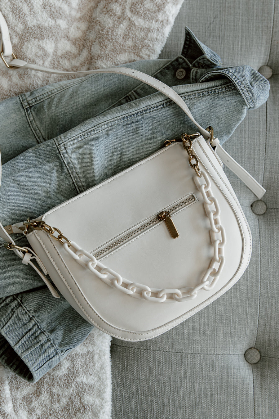 VIDA FAUX LEATHER CROSSBODY BAG IN BEIGE