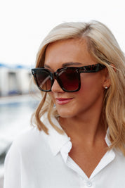 THE "WINSTON" WAYFARE SQUARE SUNGLASSES-SUNGLASSES